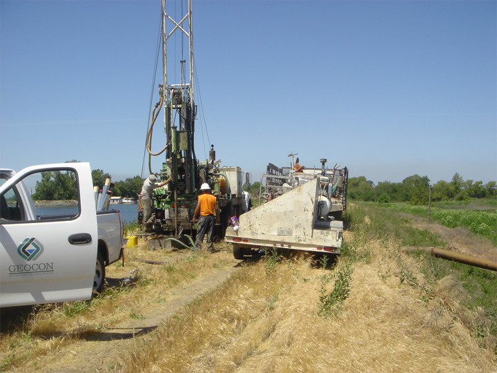 Infrastructure_Levees_04