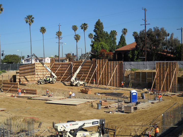 Institutional_LAUSD_04